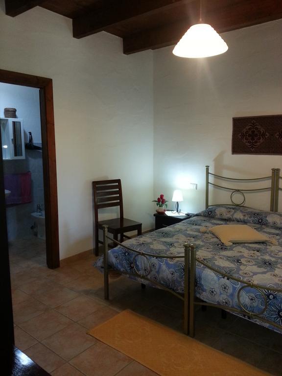 Agriturismo La Barca In Secca Olmedo Kültér fotó