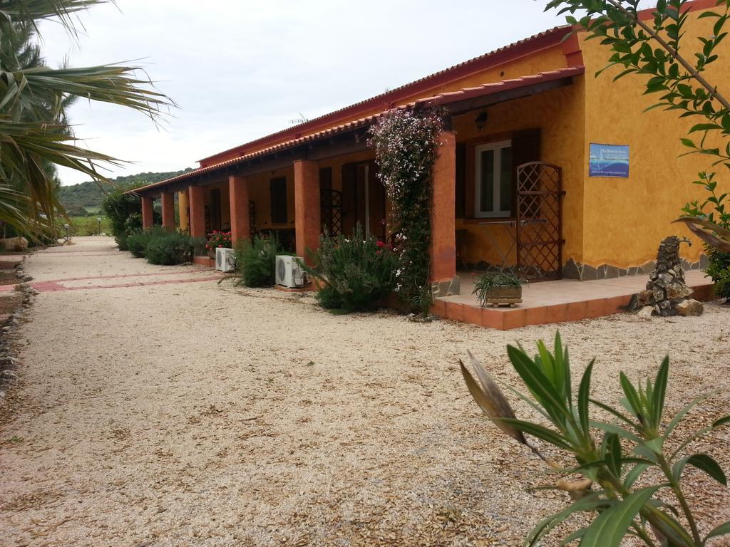Agriturismo La Barca In Secca Olmedo Kültér fotó
