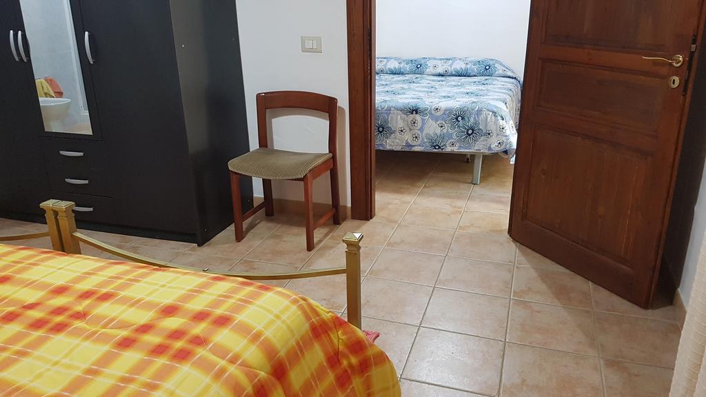 Agriturismo La Barca In Secca Olmedo Kültér fotó