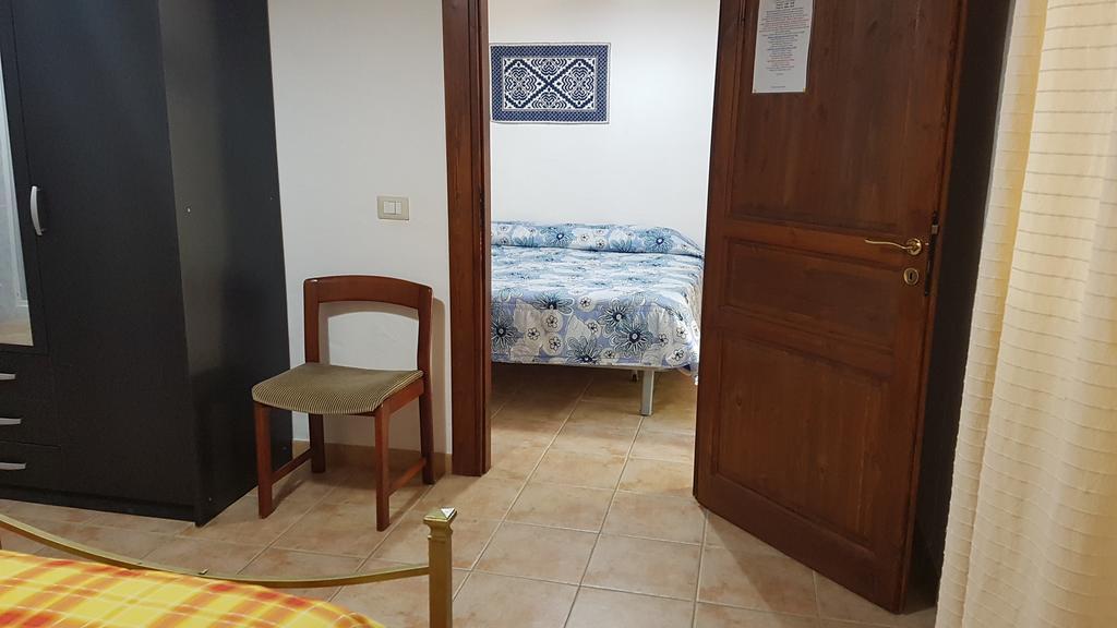 Agriturismo La Barca In Secca Olmedo Kültér fotó