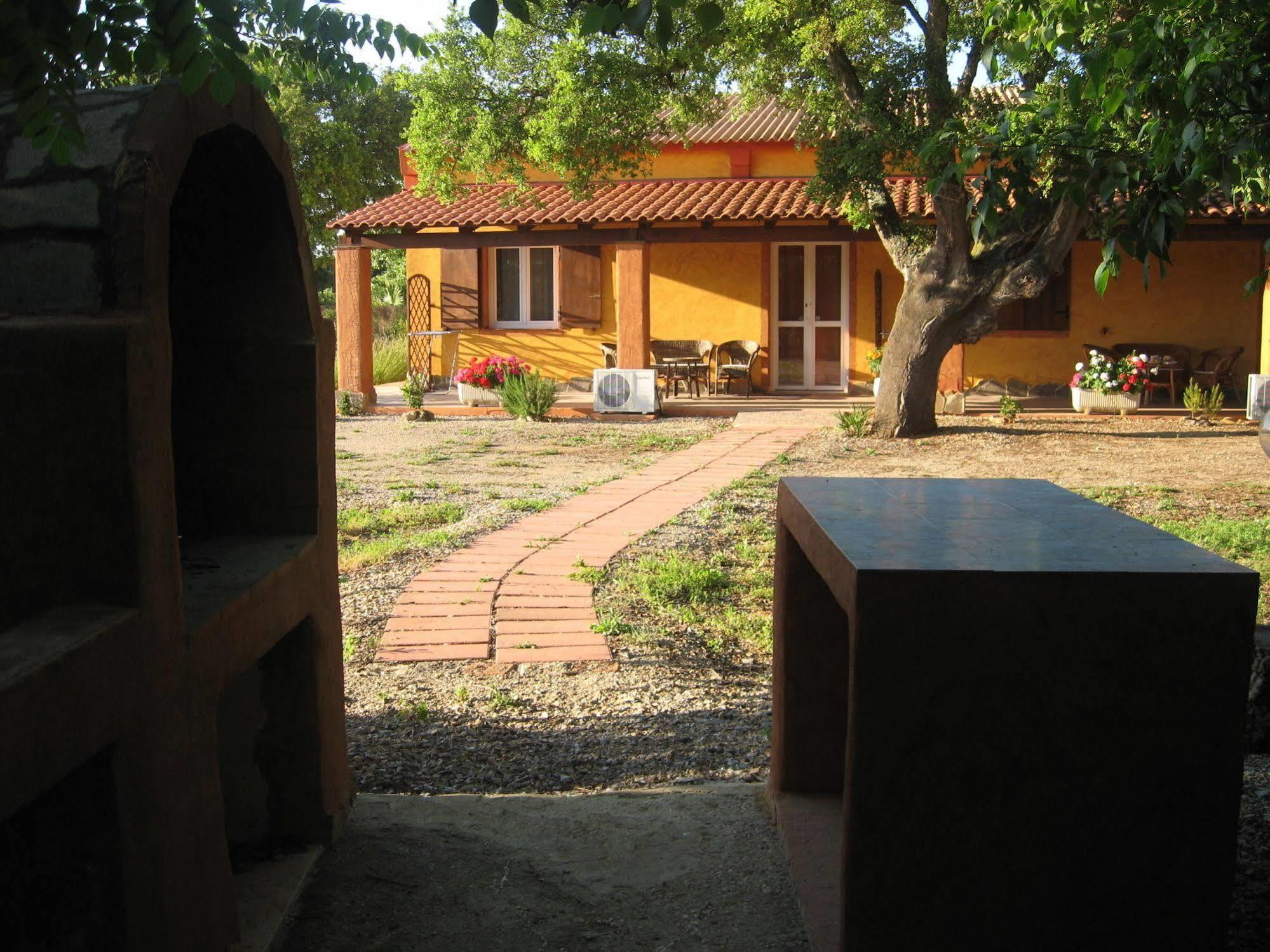 Agriturismo La Barca In Secca Olmedo Kültér fotó