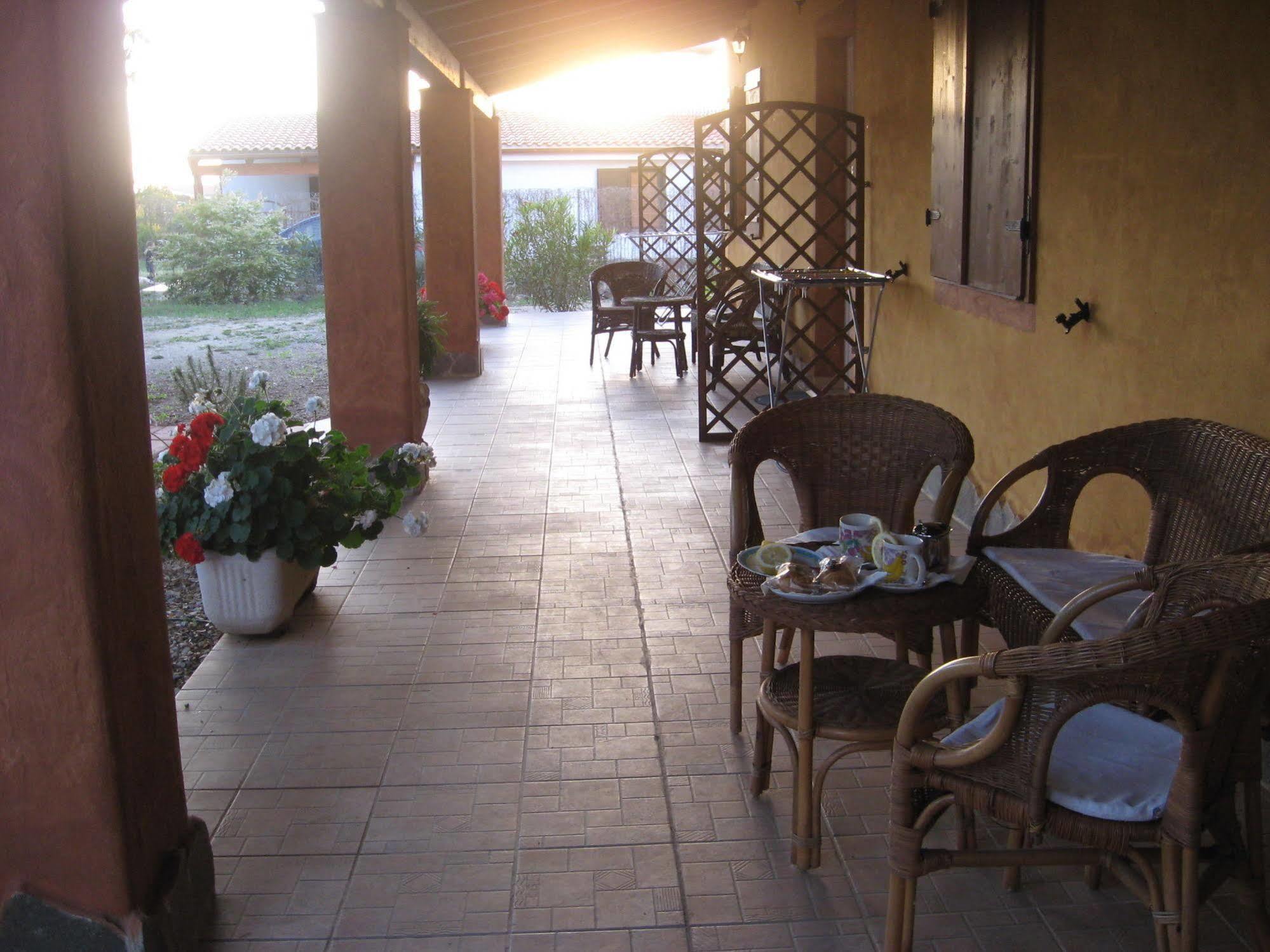 Agriturismo La Barca In Secca Olmedo Kültér fotó