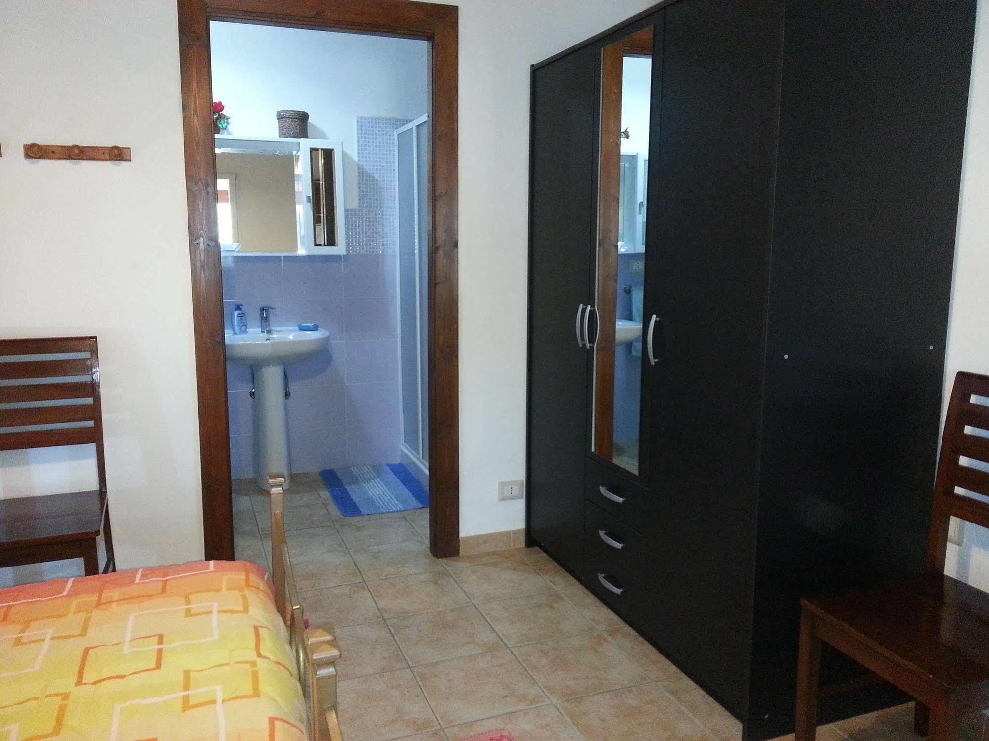 Agriturismo La Barca In Secca Olmedo Kültér fotó