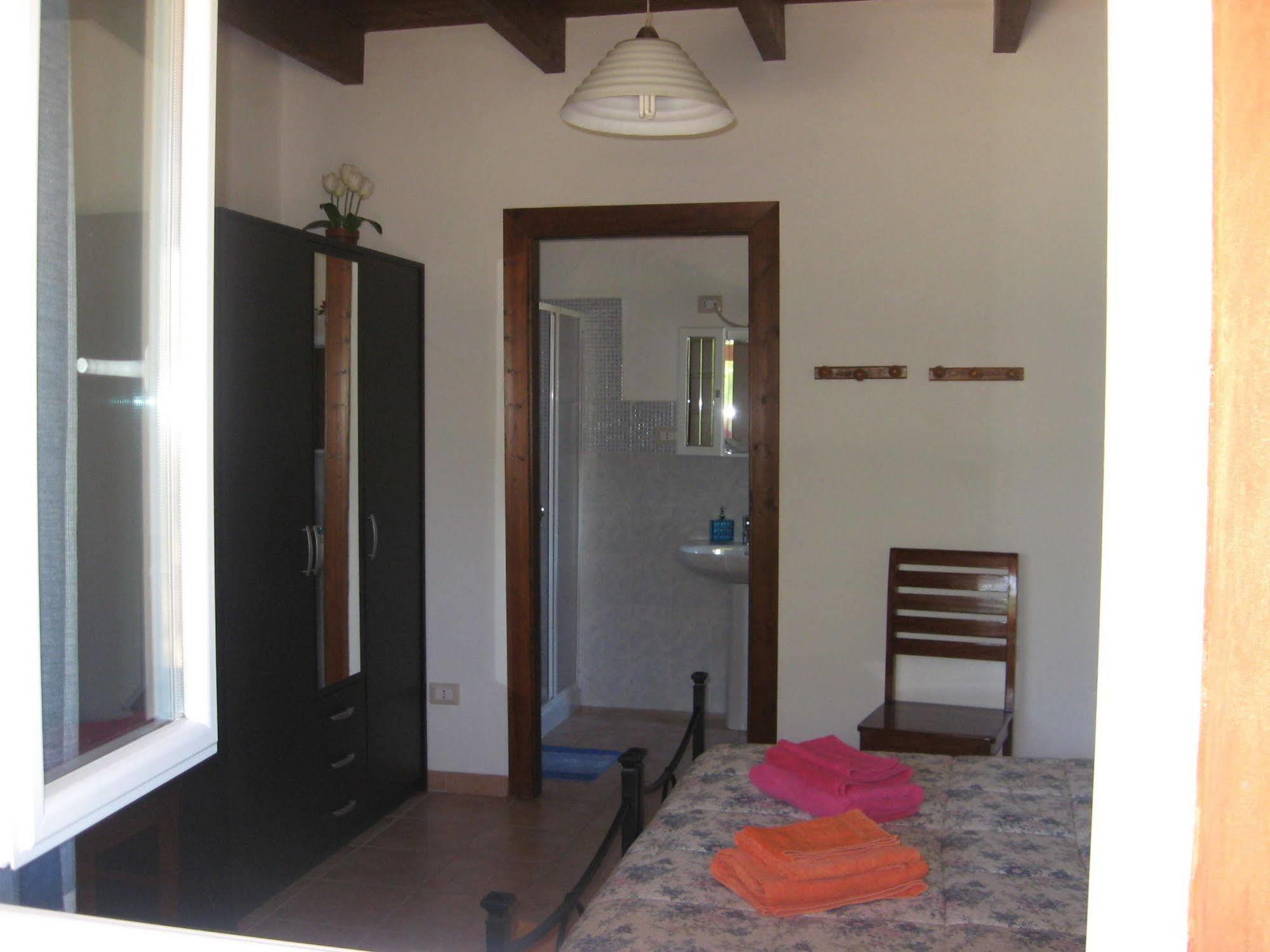 Agriturismo La Barca In Secca Olmedo Kültér fotó